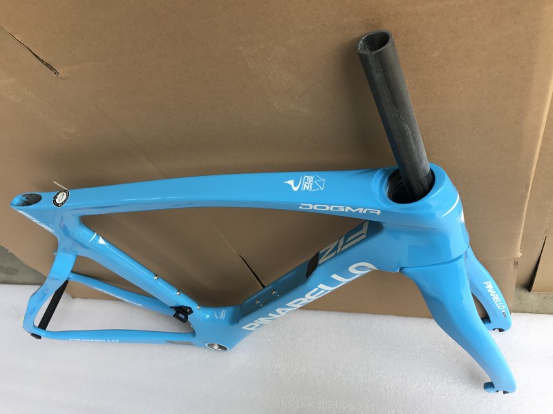 Pinarello DogMa F12 ディスクサポートカーボンロードバイク